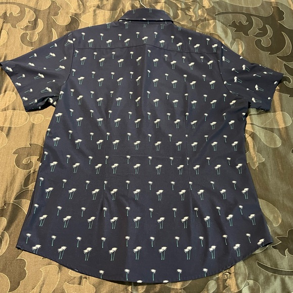 Mizzen+Main Performance Navy Short-Sleeve Button-Up Palm Tree Print Men’s XL - Picture 7 of 10